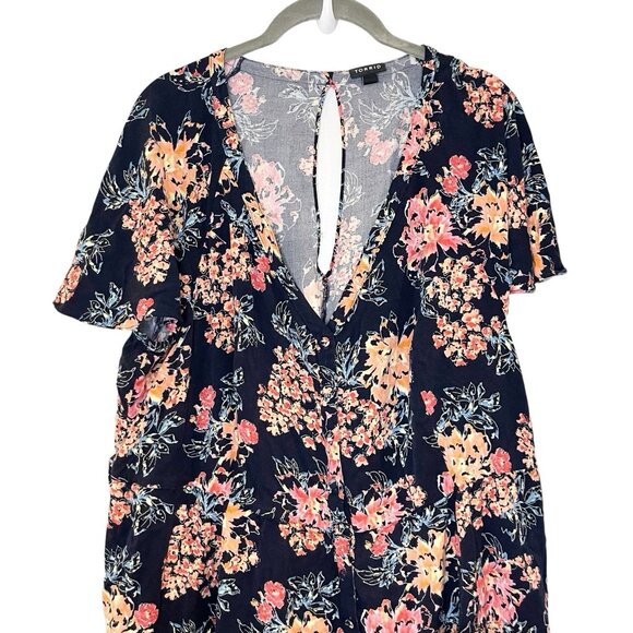 Torrid Navy Blue Floral V‎ Neck Button Front Romper Women’s Plus Size 2X NO BELT - Picture 2 of 7